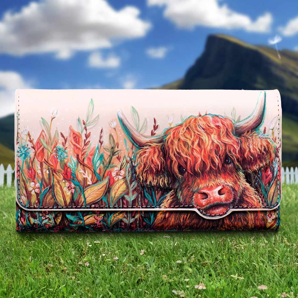 Highland Cow Embossed Leather Purse – 18.5cm Zip Around