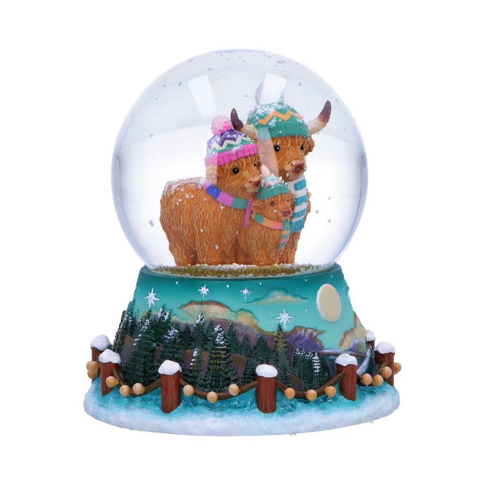 Winter Highland Cow Snow Globe 13.7cm